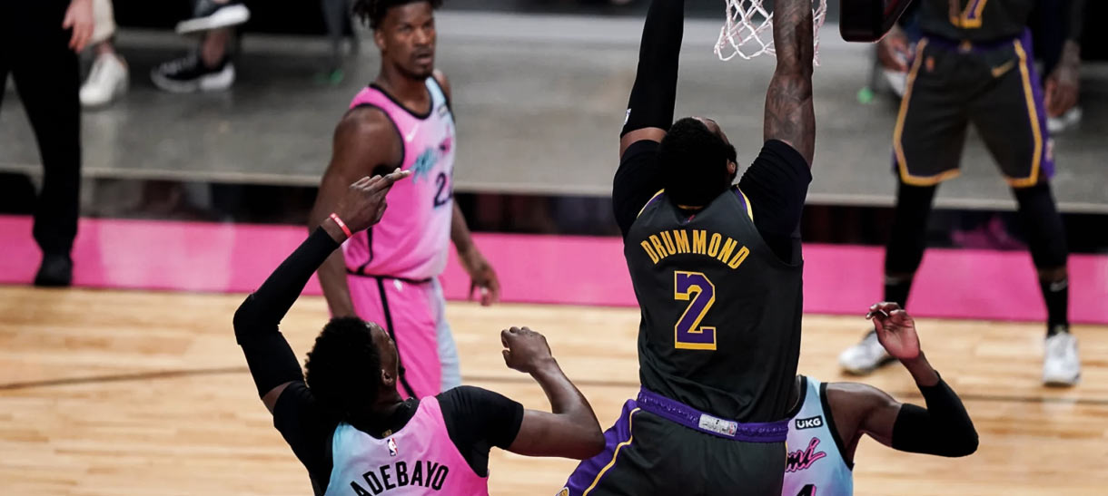 Lakers luta até o fim mas sai derrotado de Miami