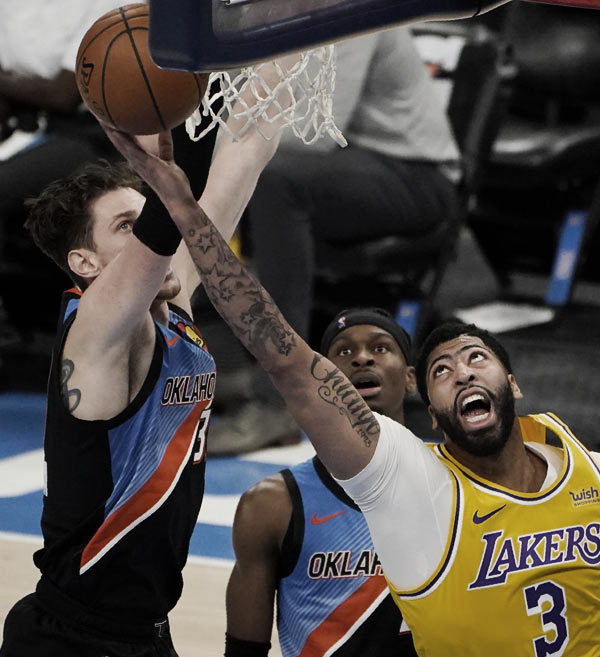 Lakers tem novo recorde após atropelar o Thunder por 29 pontos