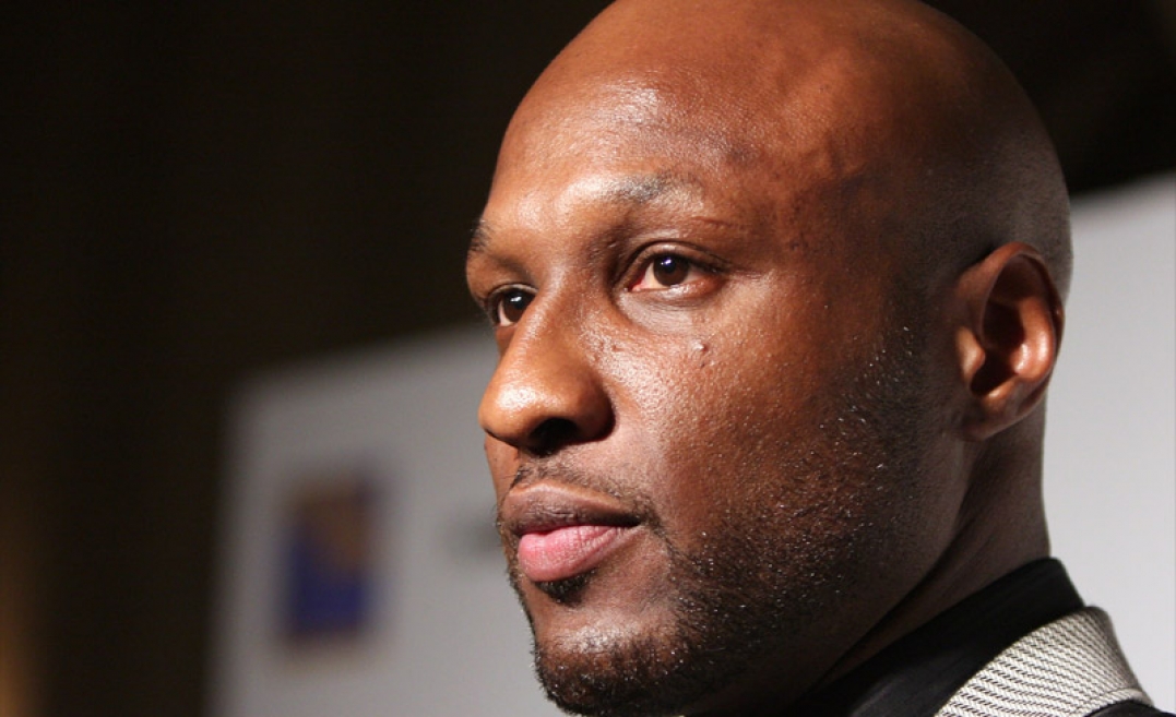 Lamar Odom se encontra com Walton e Brian Shaw