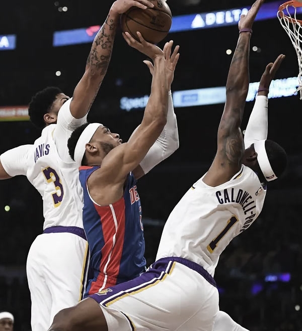 Lakers visita o Pistons de olhos bem abertos