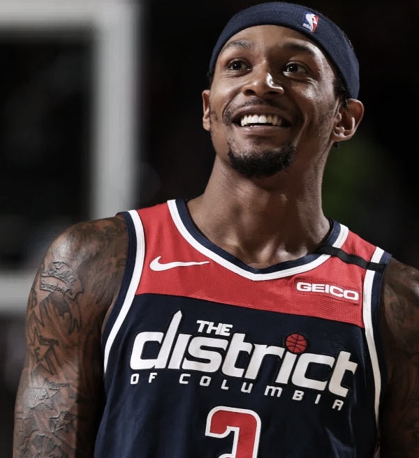NBA: Adrian Wojnarowski diz que Lakers e Clippers adorariam trocar por Bradley Beal