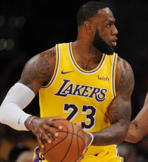Lakers inicia série na estrada contra o Houston Rockets