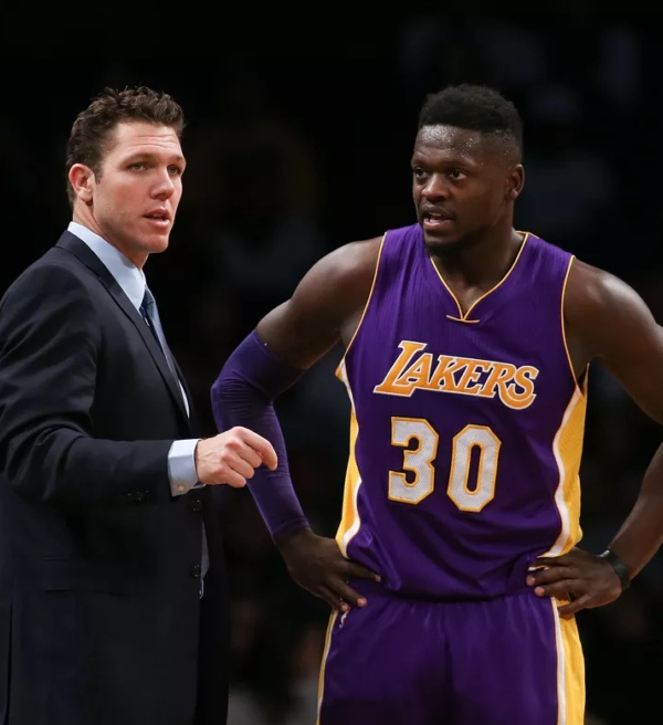 Comissão técnica teria discordado da diretoria na montagem do elenco