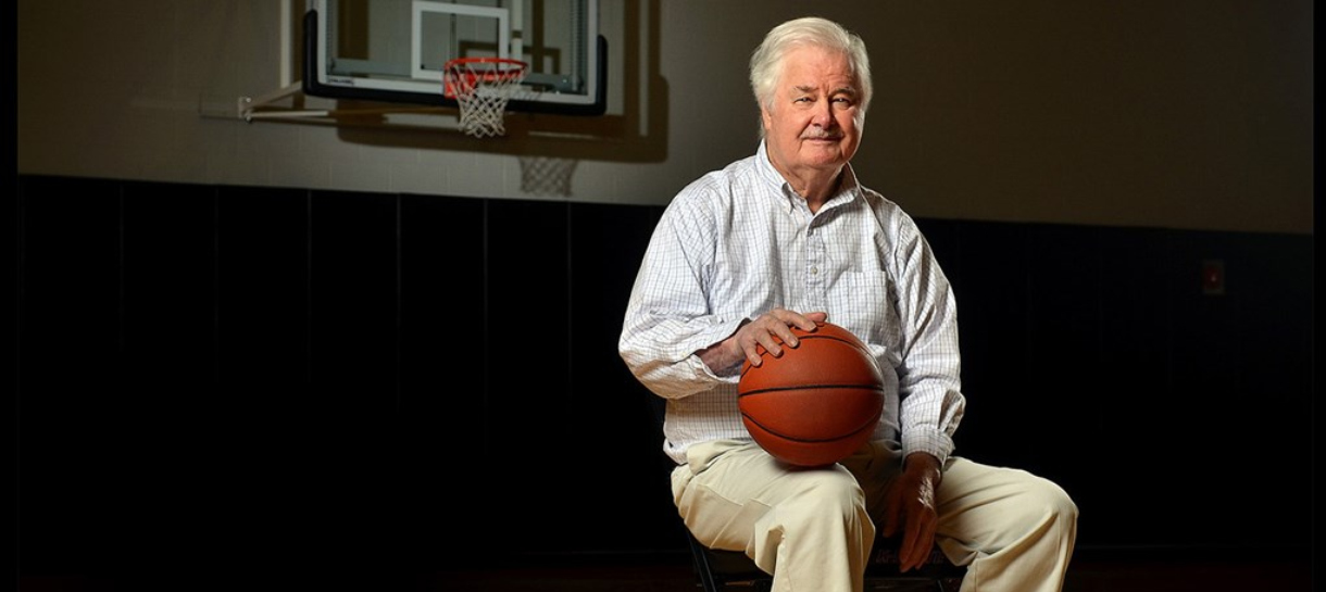 Morre Tex Winter, aos 96 anos